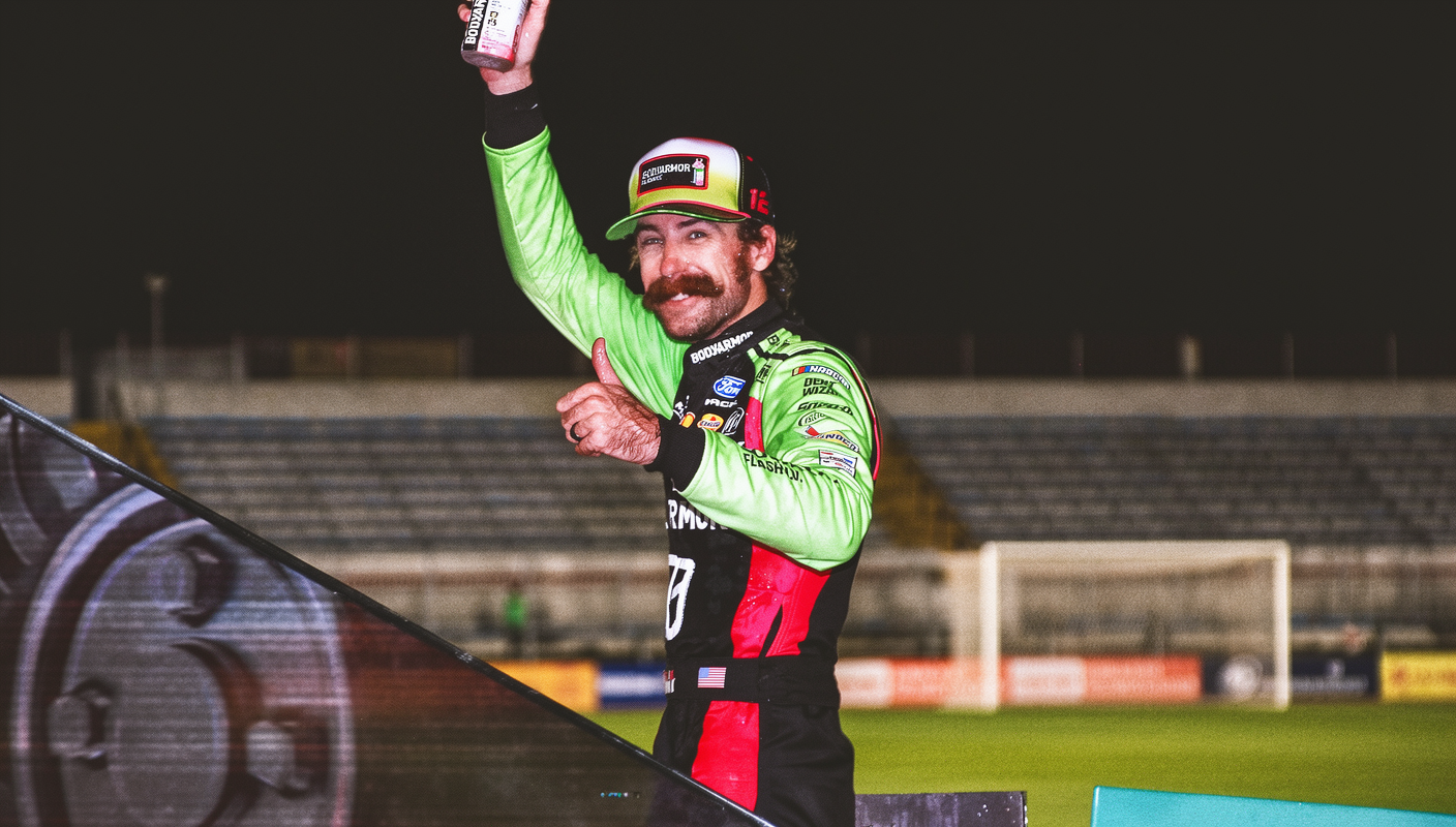 N8体育登录 - 解析 Ryan Blaney 亚特兰大赛道逆转夺冠背后的四大关键 - N8体育